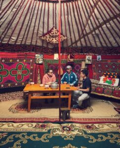 Nomadic eagle trainers family